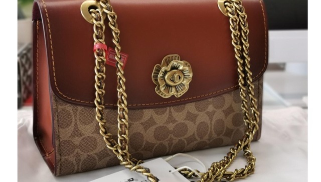 专柜原价都买不到的Coach包，网购竟便宜一千多块，会有猫腻吗？