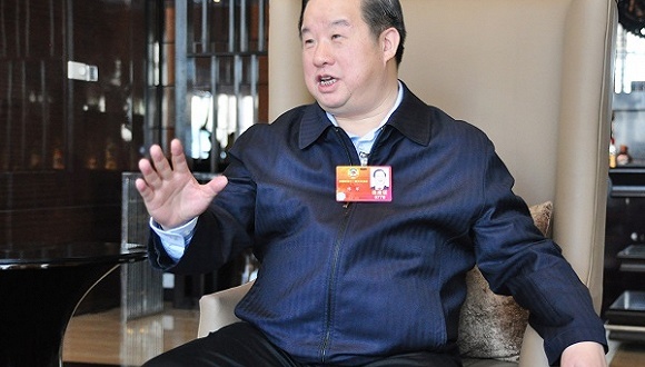 违规买入自家股票，新华联傅军被香港证监会公开谴责