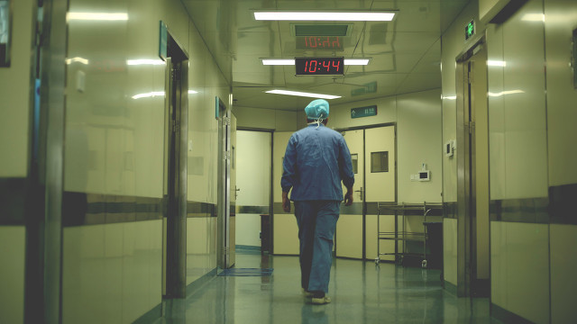 福建男子就诊用药后感染肺结核，被鉴定为四级医疗事故