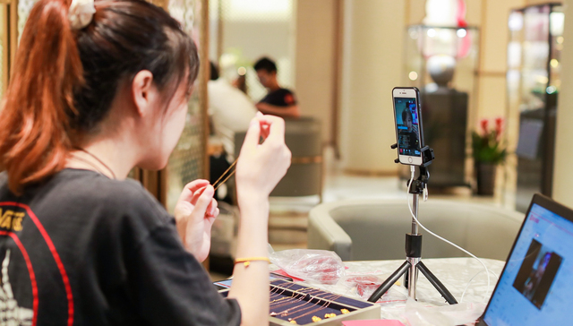 为什么说淘宝直播更懂商业？品牌自播长起来了