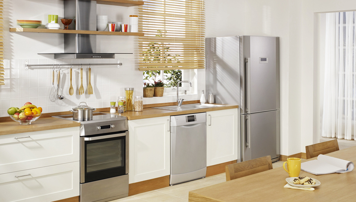 家电企业618业绩终于翻身了，美的仍是大赢家