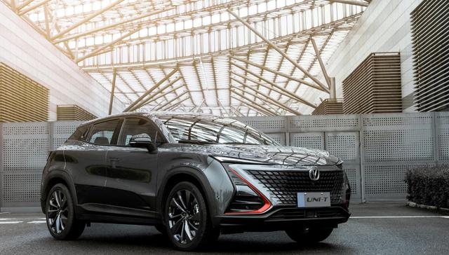 长安汽车旗下高端车型UNI-T上市了，我们为你圈出了这款“潮车”三大亮点|新车