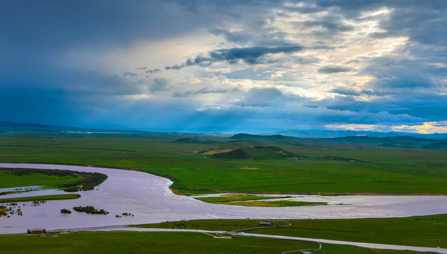 这个端午假期，自驾去乌镇和若尔盖草原可能比较火