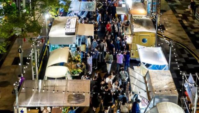 太多理由爱上她 ——人民城市，请人民阅卷