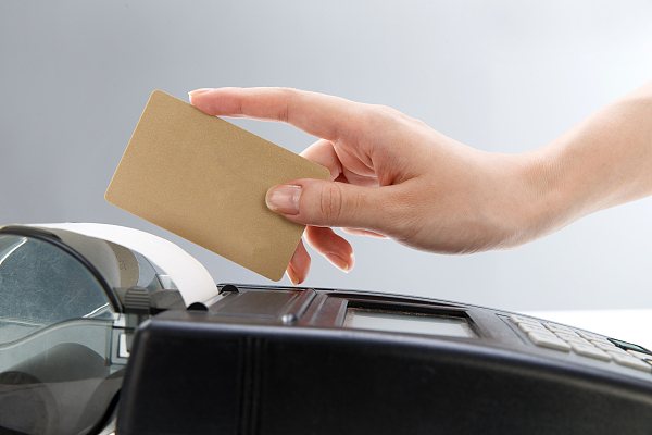 信用卡积分权益大缩水：重庆银行一刀砍掉90%存量积分