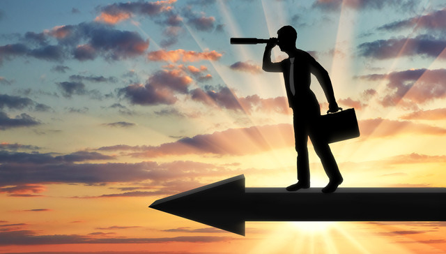 中概股回归搅起港股打新热，真是一波无脑赚钱机会？如何选券商？除了打新收益暗盘为何大受欢迎