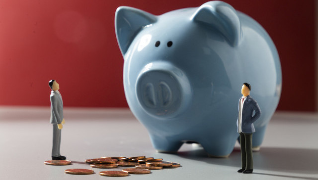 分级B狂欢：结构行情下止不住的上折和大幅溢价！同天多基金提示风险