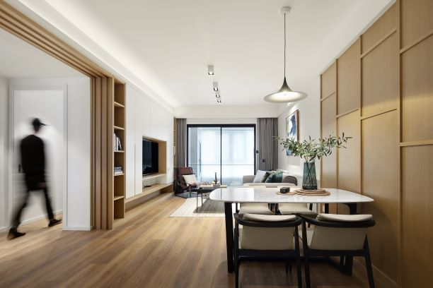 艺龙往事：千年老二“重生”记