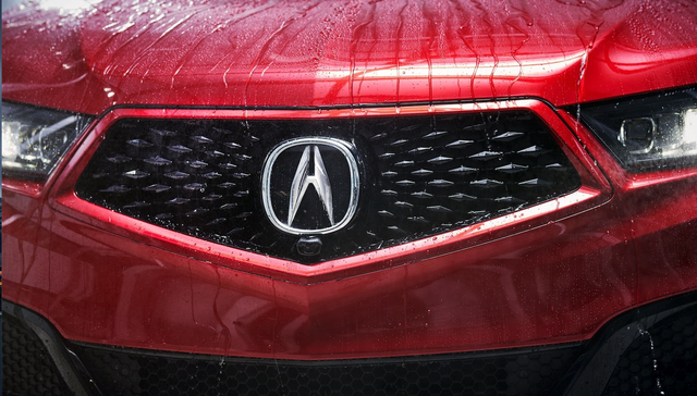 讴歌国产三年，四面楚歌