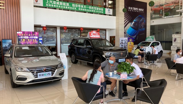 实探国产车市场：单车优惠数万经销商仍亏本卖车，自主品牌分化加剧