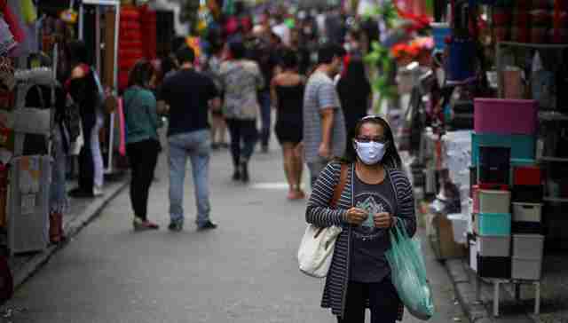 日本拟对中韩开放入境许可，美国新增确诊近6万创新高、高盛呼吁全民戴口罩挽救经济｜国际疫情观察（7月1日）