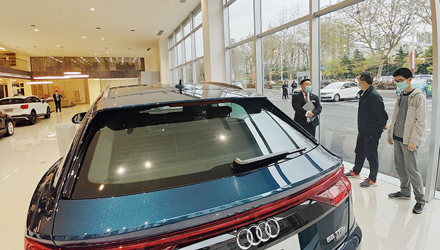 研究报告：汽车厂商“未战先败”，逾四成潜客在入店前或已流失 | 数读