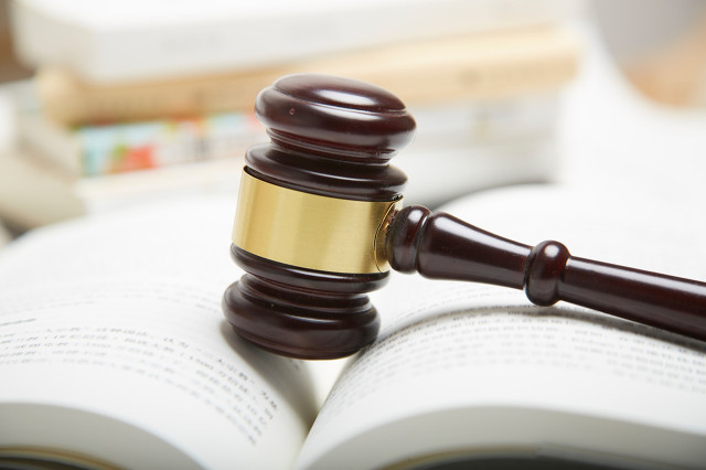 易真武被控敲诈勒索案取消开庭，曾引爆海南高院张家慧案