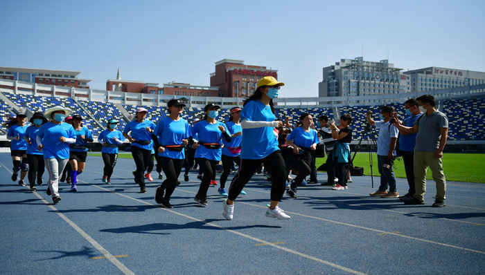 线上是线下赛事的升级与扩容，二者还需整合与创新