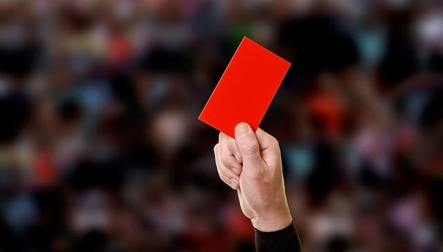 监管通报6项银行违规收费案例，5家银行被点名