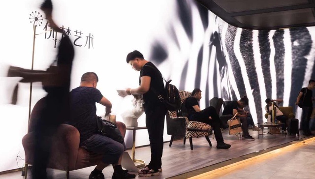 优梵艺术：探索家具行业新零售，要做大众买得起的艺术家具丨界面创新家⑧