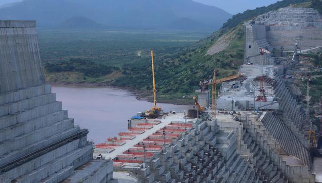 埃塞歌手遇害引发大暴乱，真相未明复兴大坝“躺枪”