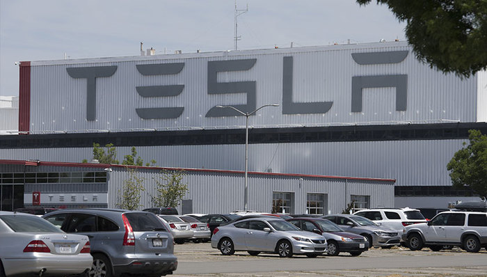 股价狂奔，特斯拉泡沫又起？