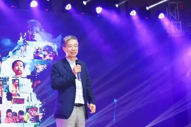 河南百亿富豪“大联姻”：高瓴资本20亿砸向“太太口服液”制造商