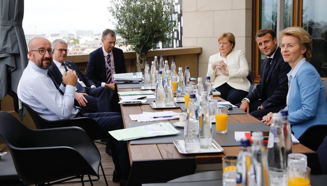 复盘：欧盟史上最大规模“撒钱”计划如何达成？