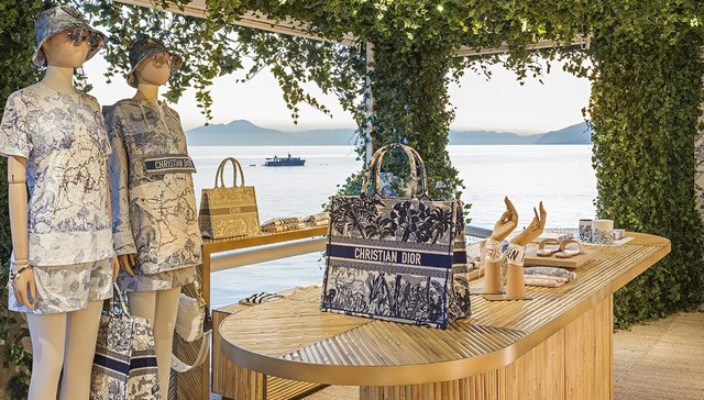 迪奥推出岛上“沉浸式”快闪店，推开店门就能俯瞰地中海