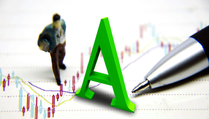 沪指失守3200点，创业板指跌6%，北向资金大幅撤离