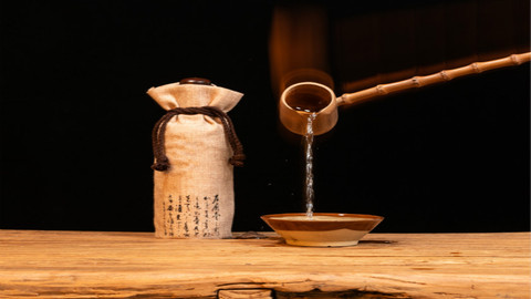 财说| 五年来首次季度亏损，产品竞争力下滑，水井坊要掉队了