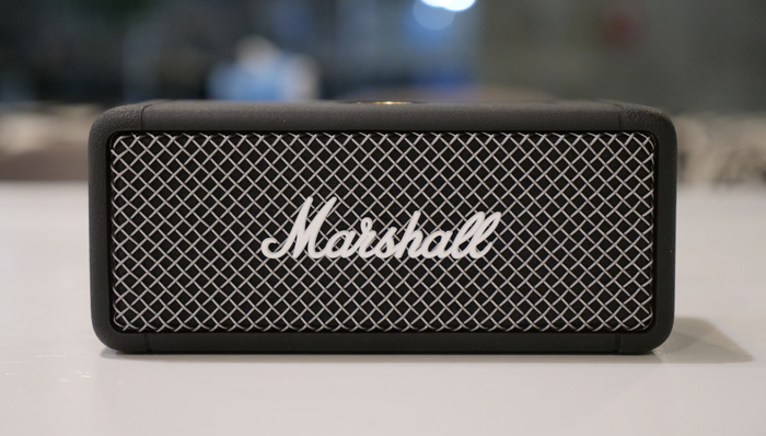 Marshall Emberton音箱上手体验：小巧身材中的摇滚之声