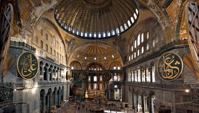 伊斯坦布尔：如何书写一座世界城市的昨天与今天？