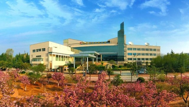 济钢集团上半年利润总额达1.73亿，营业收入118.06亿