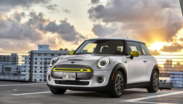 第11000台纯电动MINI下线，三分之一的三门MINI明年将为电动车