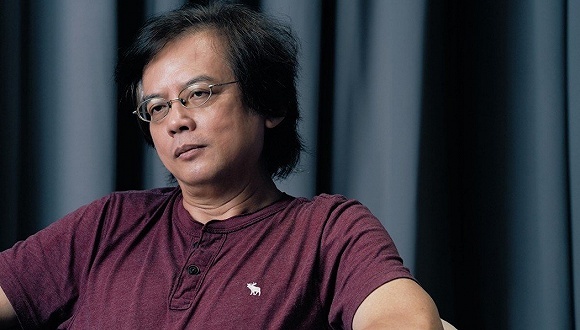 马华作家张贵兴凭小说《野猪渡河》获红楼梦奖首奖