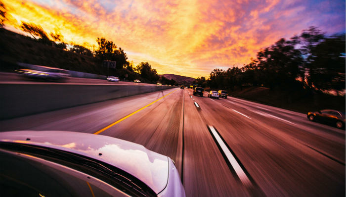 互联网汽车,资本市场,债务危机,理想汽车,上市