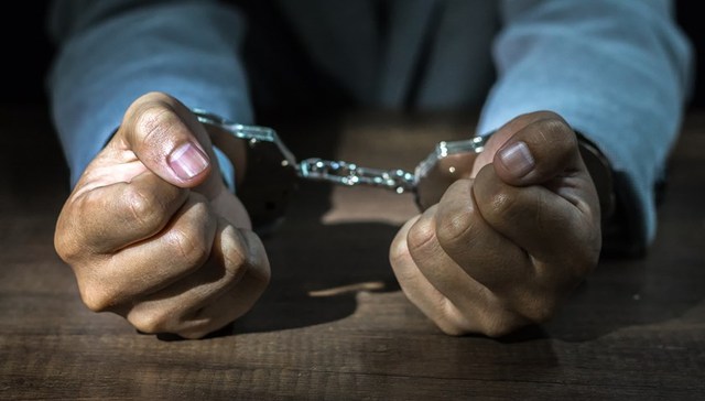 广西砍伤41名师生案被告人李小文出庭受审，被控故意杀人罪