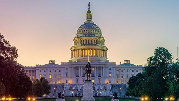 美众院通过1.3万亿美元刺激法案，超一半用于国防