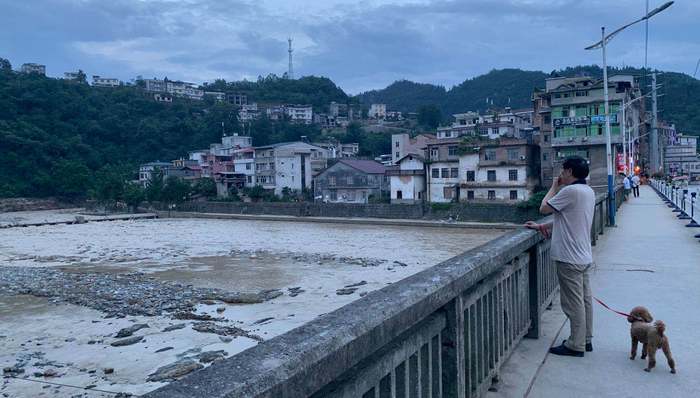 【深度】5死1失联：湖北建始“百年一遇”山洪始末