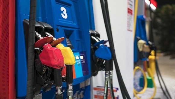 油价公告板，成品油，原油