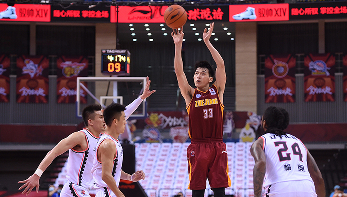 吴前48分比肩郭艾伦难救主，但年轻的浙江队令CBA期待