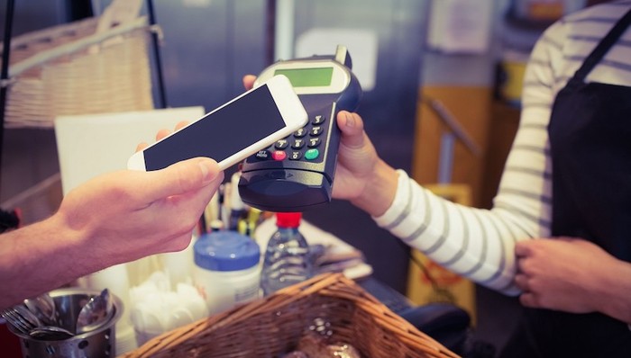 夺冠，城市排名，消费需求，消费活动，一线城市，购物节，,逆势，批发零售业