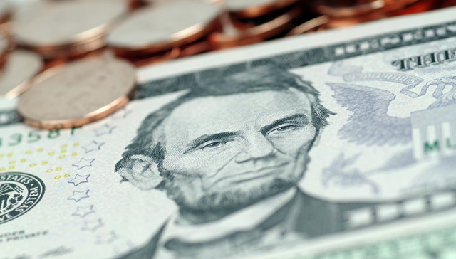 中国外汇储备重回3.15万亿美元，7月增量创逾六年最大