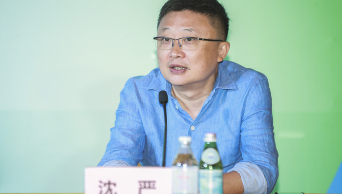 【上海电视节】专访白玉兰奖评委沈严：《三十而已》比十年前的作品还是进步了