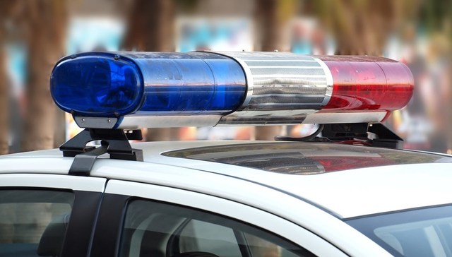 江西丰城警方通缉42岁涉黑在逃女子：2万悬赏提至30万