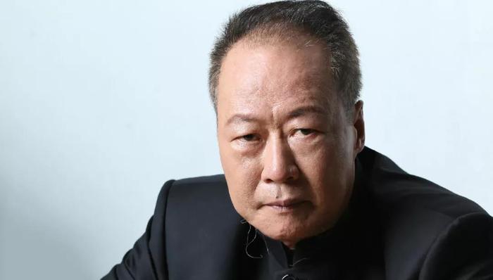 潮汕大佬中的奇人，默默无闻却一手缔造千亿帝国