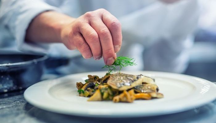 这五家米其林星级餐厅出新招，让你出门在外也能保持社交距离