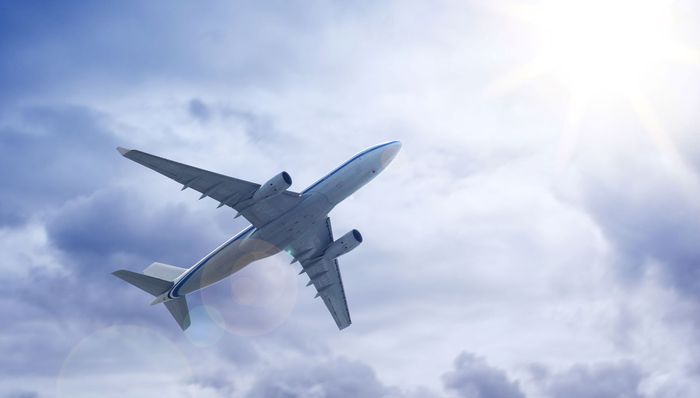 国泰航空上半年亏损98.65亿港元，客运业务长时间内难复苏