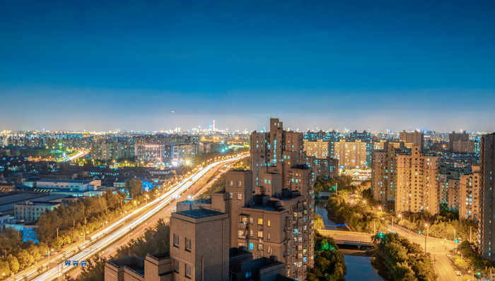 上海宝山启动78个产业项目，京东电商基地、上药超级工厂开工