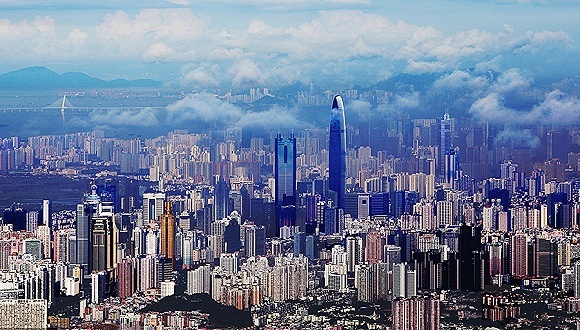 深圳首个积分摇号楼盘入市，千人摇号争抢百套房源