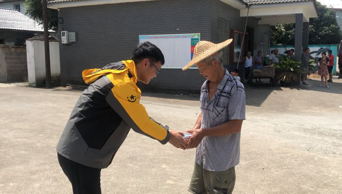 快看 | 韵达5G无人机在桐庐完成载货首飞，助力快递进村