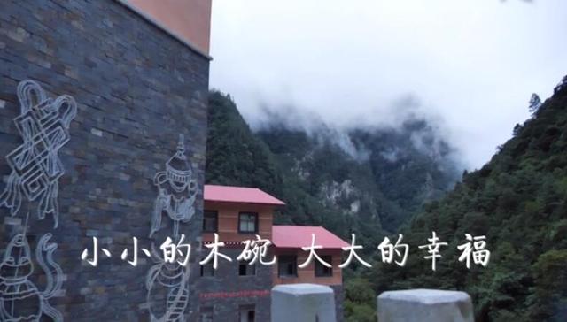 【幸福花开新边疆】小小的木碗，大大的幸福