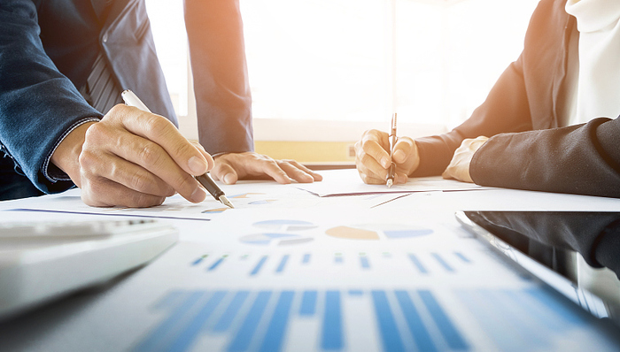 单月业绩呈“波浪式起伏”，红塔证券上半年营收增长逾2倍